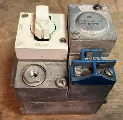 HONEYWELL V800C1060 STANDARD PILOT COMBINATION GAS VALVE CONTROL *NEW*