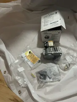 FURNACE GAS VALVE VR8200A2132 HONEYWELL ( RESIDEO ) VR8200A 2132 GAC