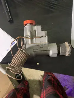 HONEYWELL  V5155A2373 MODULATING VALVE 120-240F V5155A2373 SEE PICS