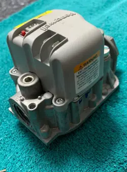 VR8215S1248