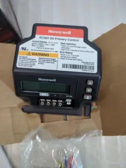 R7284U1004 UNIVERSAL ELECTRONIC