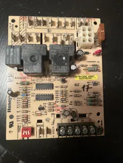HONEYWELL FURNACE CONTROL BOARD ST9120C4057