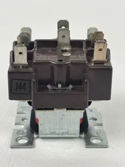 R8222