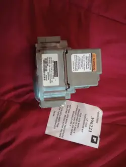 RESIDEO (HONEYWELL) VR8215S1503 24V DIRECT IGNITION GAS VALVE