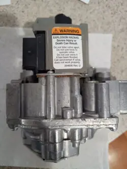 HONEYWELL VR8300C4050 NATURAL GAS VALVE