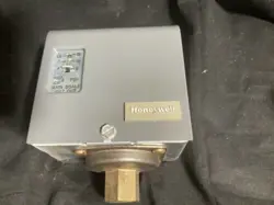 NOS HONEYWELL PA404A 1009 PA404A1009 0.5-9 PSI PRESSURETROL PRESSURE CONTROLLER