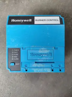 HONEYWELL RM7897C1000 ON-OFF PRIMARY CONTROL