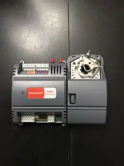 BACNET PROGRAMMABLE CONTROLLER.