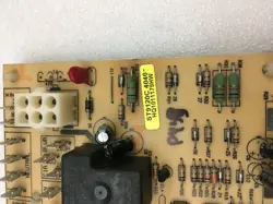 BOARD HQ1011179HW USED