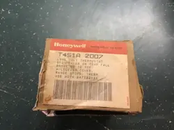 HONEYWELL T451A2007 LINE VOLT THERMOSTAT  40 TO 90 DEGREES 