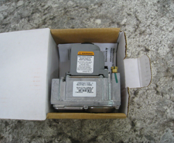 NEW HONEYWELL VR8204H 1006 VR8204H1006 FURNACE GAS CONTROL VALVE FREE SHIPPING