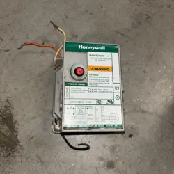 OEM HONEYWELL R4184D1027 INTERMITTENT IGNITION OIL PRIMARY TESTED