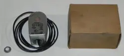 BRAND NEW!! - HONEYWELL V4046A 1074 1 DELAYED OIL VALVE 120V
