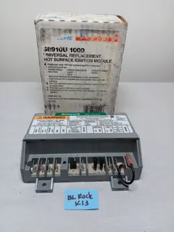 S8910U 1000 HOT SURFACE IGNITION CONTROL BOARD FURNACE *NEW BUT NO ACCESSORIES*