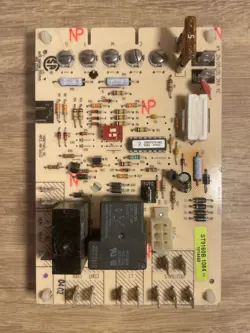 HONEYWELL ST9160B 1084 / 1014460 FURNACE CONTROL BOARD