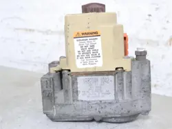 HONEYWELL VR8204M1042 HVAC FURNACE GAS VALVE