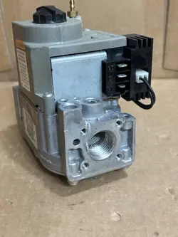 VR8205N8068