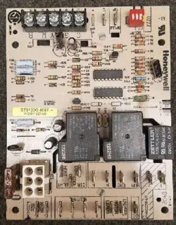 HONEYWELL HQ1011927HW FURNACE CONTROL CIRCUIT BOARD ST9120C4057