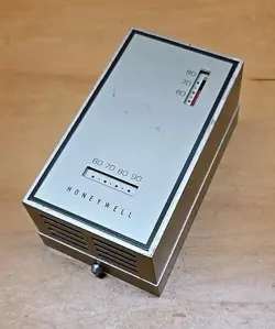 VINTAGE HONEYWELL THERMOSTAT T921F BMC 29
