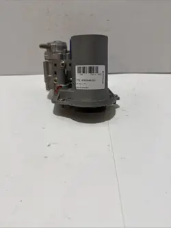 HONEYWELL VK8115V 1036 NATURAL  GAS VALVE 45900444-003