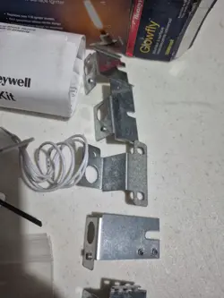 Q3200U1004 GLOWFLY