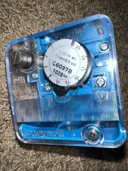 HONEYWELL C6097B1028 PRESSURE
