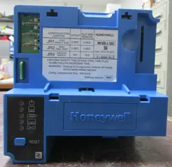 😃 HONEYWELL BURNER CONTROL RM7830 A 1003