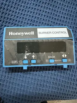 HONEYWELL R7800A 1001