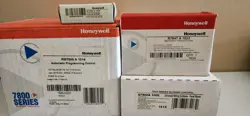 HONEYWELL RM7895 A 1014 BURNER CONTROLLER