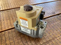 FURNACE GAS VALVE VR8205M 2823 60J5901 HONEYWELL