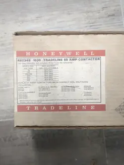 HONEYWELL CONTACTOR R8234B 1030 TRADELINE 3 POLE 60 AMP