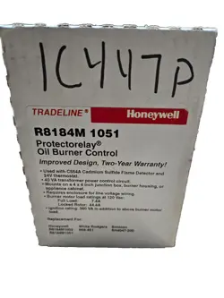 R8184M1051 HONEYWELL TRADELINE PROTECTORELAY OIL BURNER CONTROL NEW