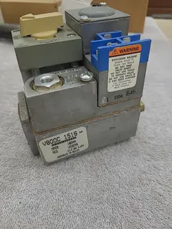 HONEYWELL V800C 1516 GAS VALVE
