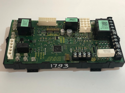 LENNOX 100870-03 FURNACE CONTROL CIRCUIT BOARD HONEYWELL S9230F1014