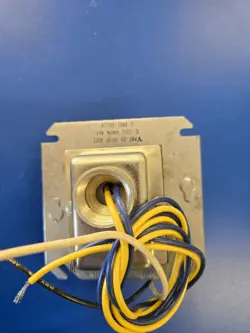 HONEYWELL - AT72D1048 - 38VA, 120 VAC PRIMARY, 24 VAC SECONDARY
