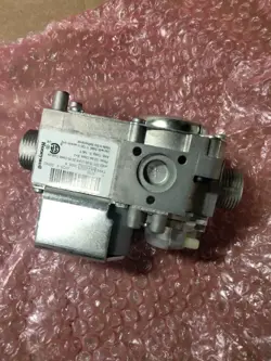 HONEYWELL VK4100C GAS VALVE