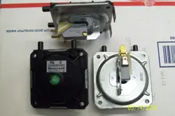 (1) HONEYWELL C6065 AIR FLOW PRESSURE SWITCH C6065D1063 HUNTER MARTIN 921355