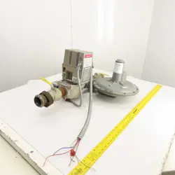 HONEYWELL V4055D 1019 120V G-LP GAS VALVE ACTUATOR W/ SENSUS 243-12 REGULATOR