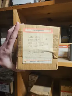 HONEYWELL L91B 1035 PROPORTIONING PRESSURETROL CONTROLLER