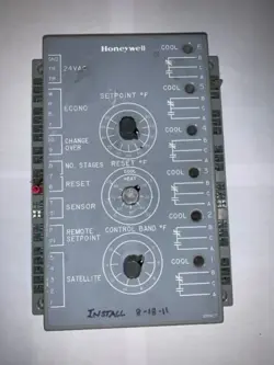 HONEYWELL W7100A 1053 TESTED