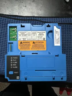 HONEYWELL R7840L1042 BURNER CONTROL