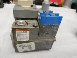 HONEYWELL V800A  1021 GAS VALVE