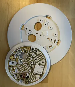WALLPLATE.