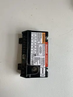 HONEYWELL S8610U CONTINUOUS RETRY IGNITION CONTROL