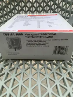 VERSAGUARD UNIVERSAL THERMOSTAT