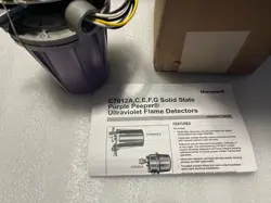 C7012E1104 HONEYWELL PURPLE PEEPER UV SCANNER C7012E1104