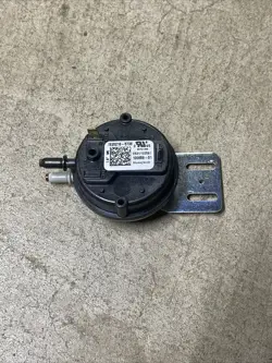 PRESSURE SWITCH HONEYWELL IS20218-5738 100658-01 1.0” WC - 30 DAY RETURN ✅