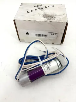 NEW HONEYWELL C7027A1049 MINIPEEPER UV FLAME SENSOR