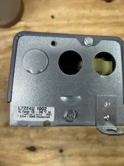 HONEYWELL L7224U1002 120 VOLT  OIL ELECTRONIC AQUASTAT®  L7224U 1002