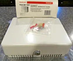 UNIVERSAL THERMOSTAT GUARD